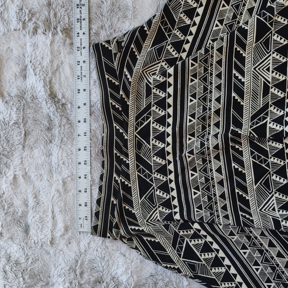 Pink Victoria's Secret Black and White Print Fit and Flare Skater Skirt. Size M. - Picture 6 of 10